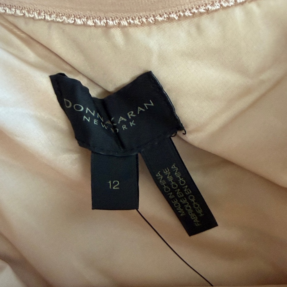 Donna Karan New York One-Shoulder Metallic Jacquard Gown, SIZE 12 - Picture 9 of 11